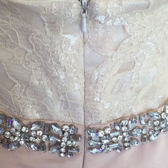 Halter dress with packets - Picture 6 of 8